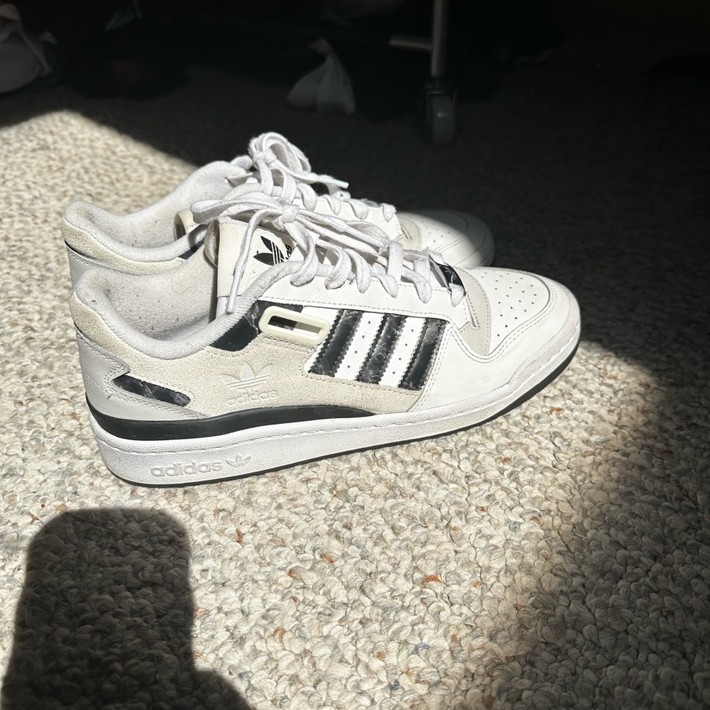 Adidas Low Forum